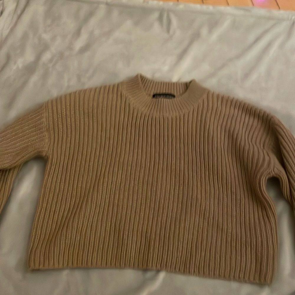 beige cropped sweater
